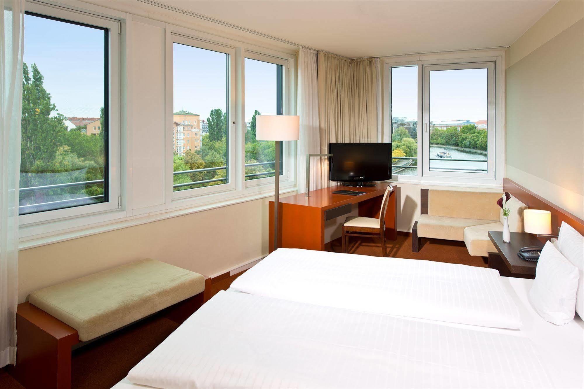 Adrema Hotel Berlin Bagian luar foto